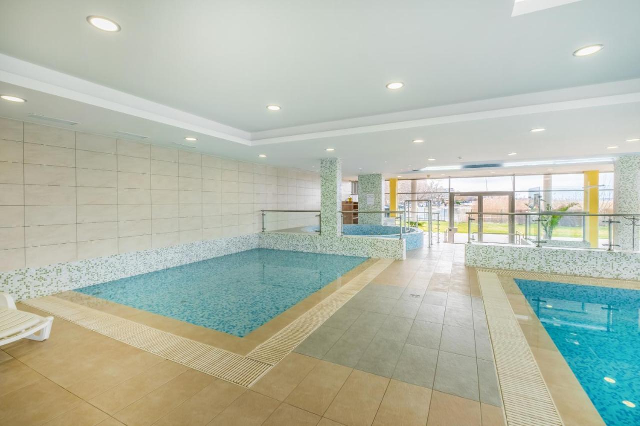 MF Club 218 Golden Beach Wellness Apartment Siófok Exterior foto